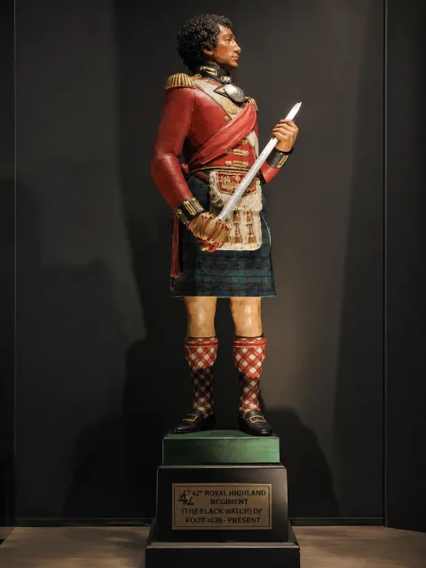 Statue of a soldier of the 42nd Royal Highland Regiment